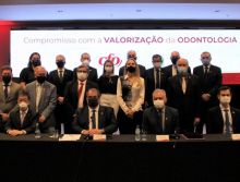 Diretoria do Conselho Federal de Odontologia toma posse para o triênio 2021-2024